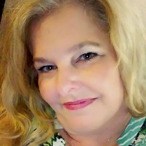 Meet your Posher, Diane