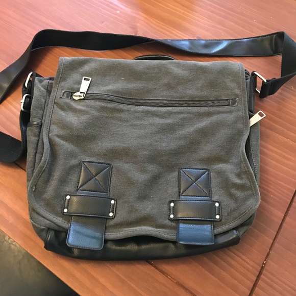 kenneth cole bags mens