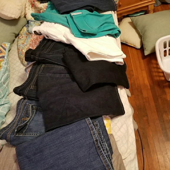 Multiple <7> pairs of Banana Republic pants/jeans