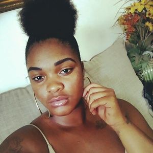 Meet your Posher, Tamika