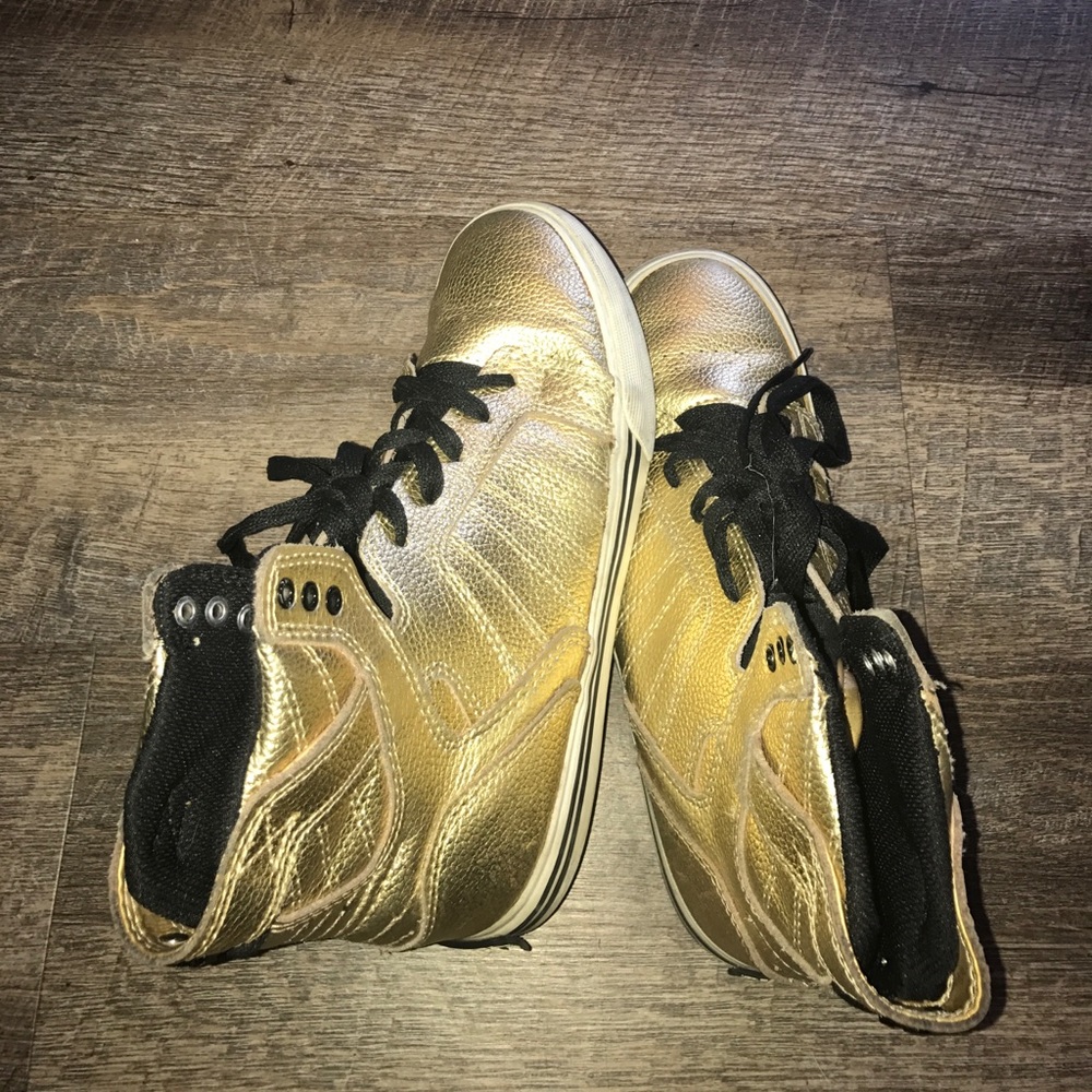 Women's GOLD shoes!