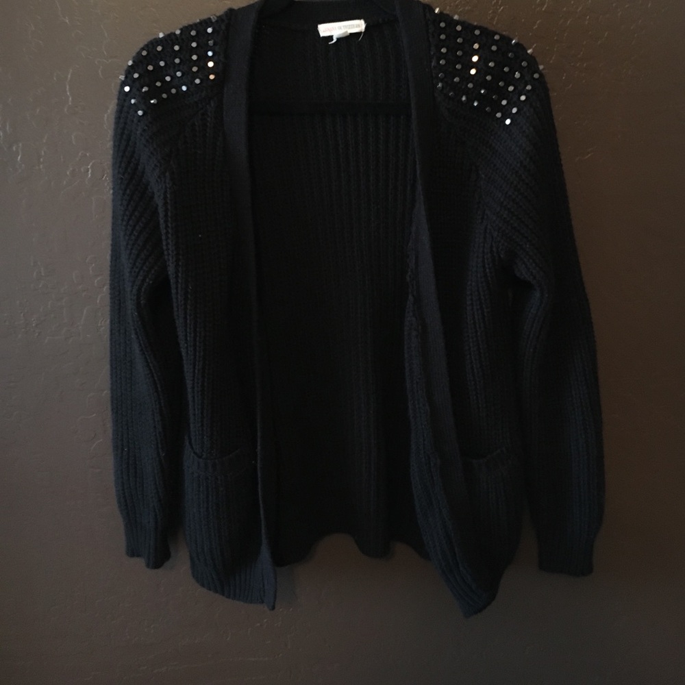 Warm cozy sweater/ cardigan 😍