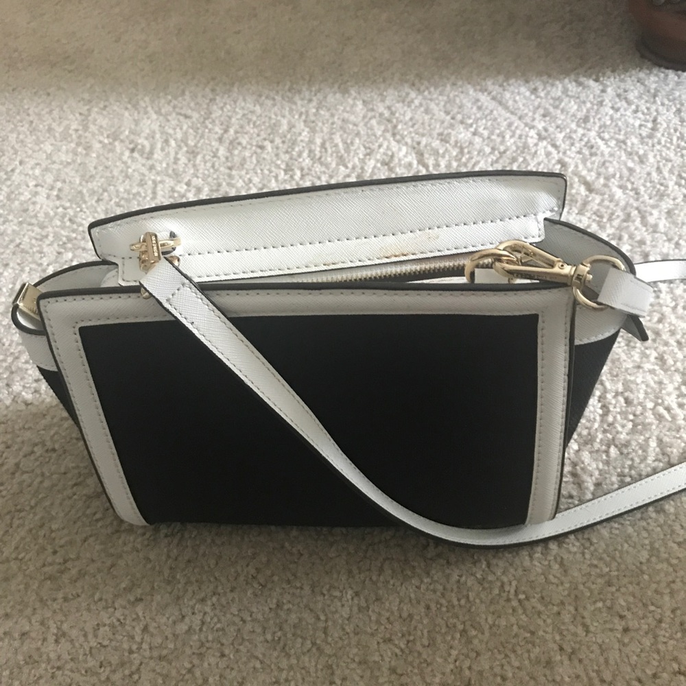 Michael Kors Medium Selma Crossbody