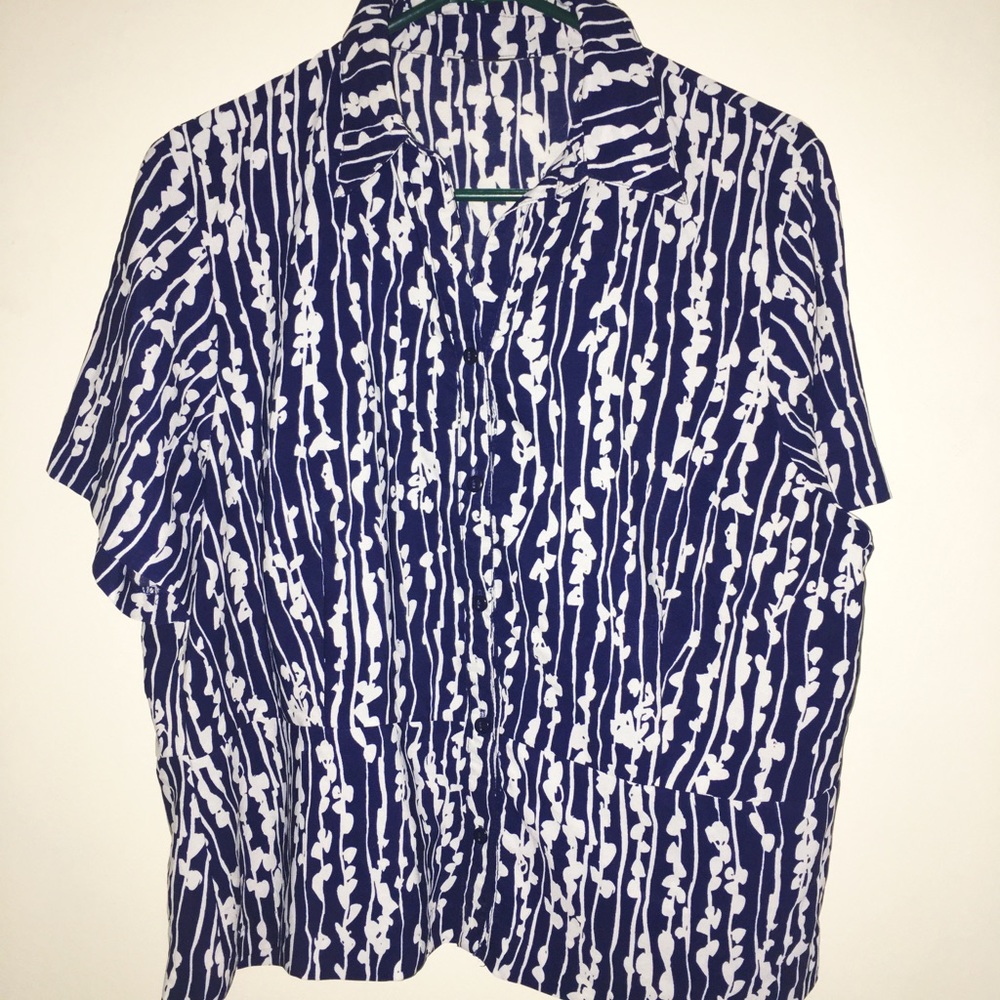 🐋 Vintage navy & white blouse top