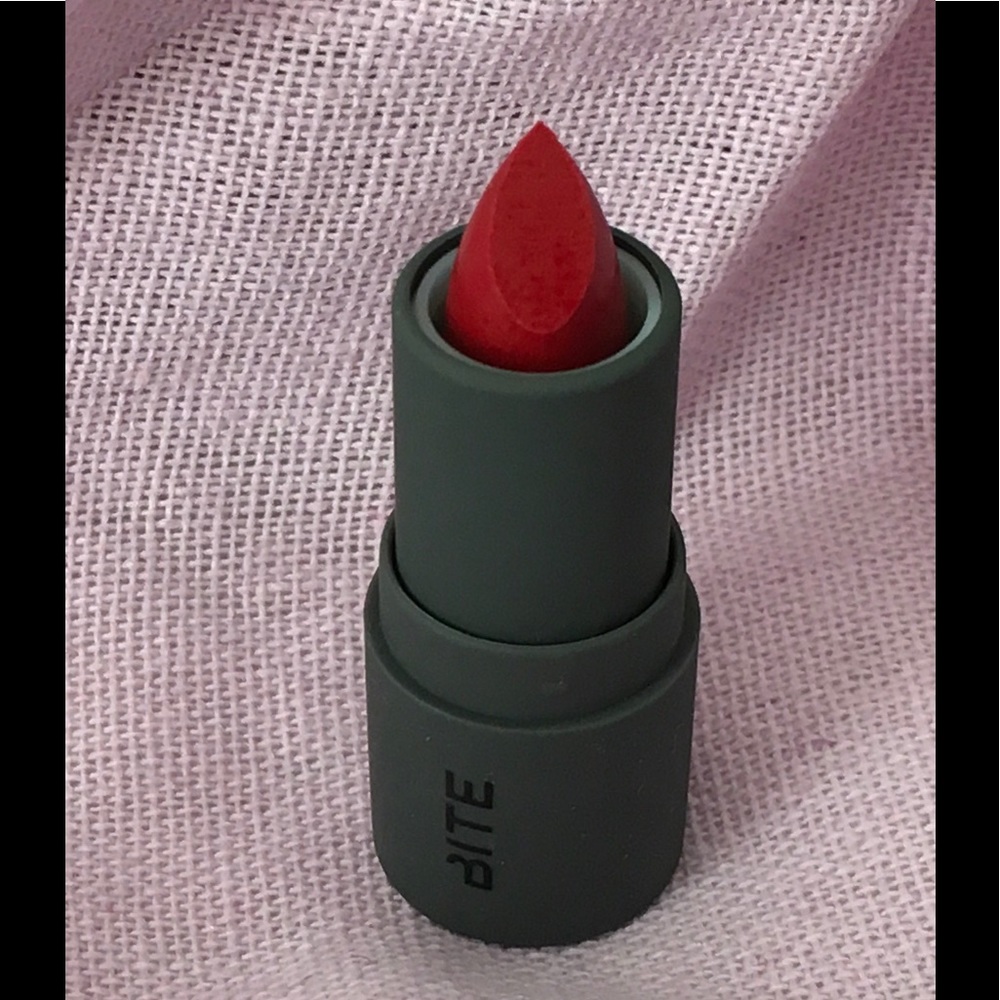 Bite Mini Lipstick in Matte Red
