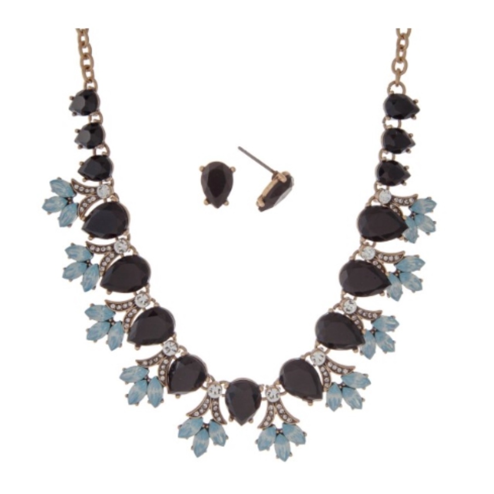 Beautiful Blue & Black Stmnt Necklace w/ Earrings