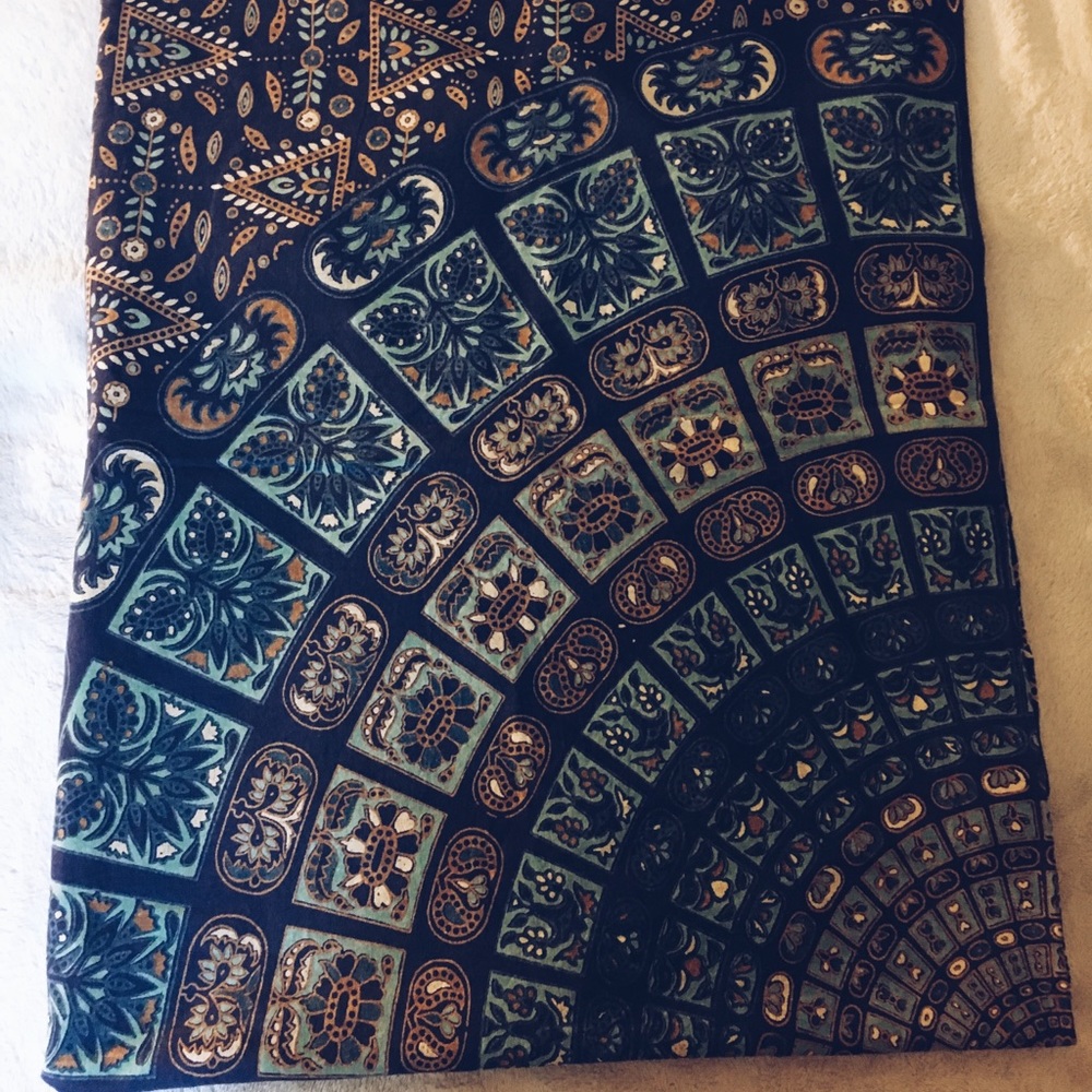 Blue Circular Pattern Tapestry