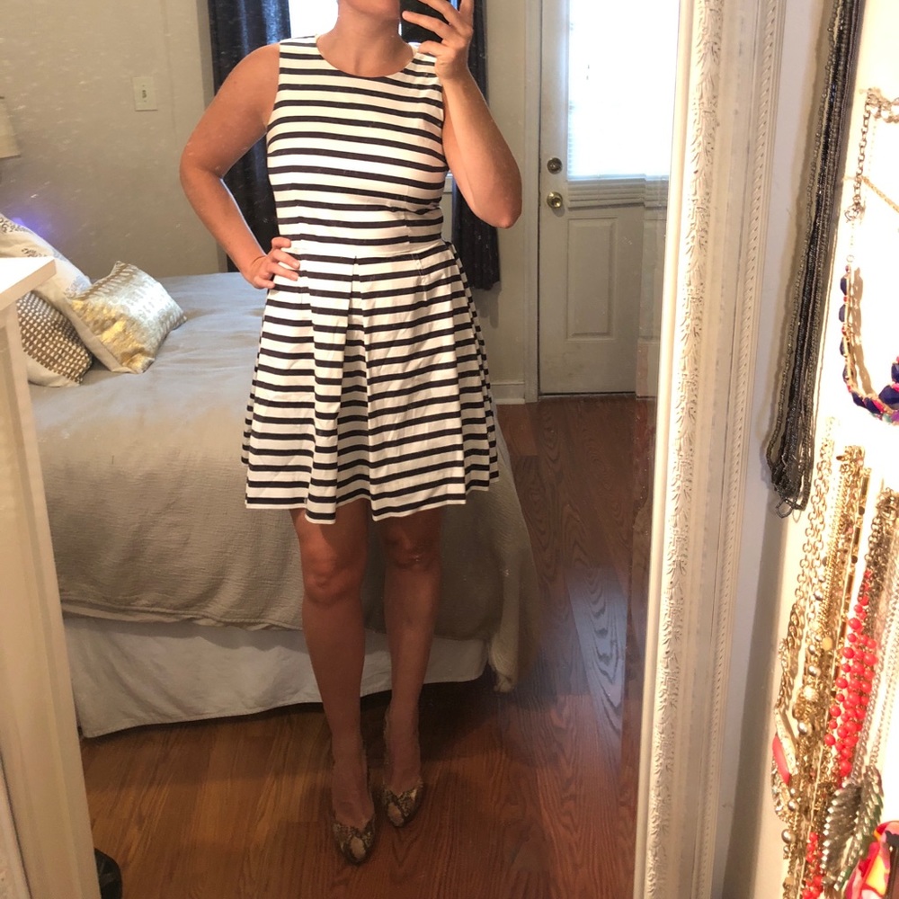 Gap navy and white stripe A-Line dress size 6