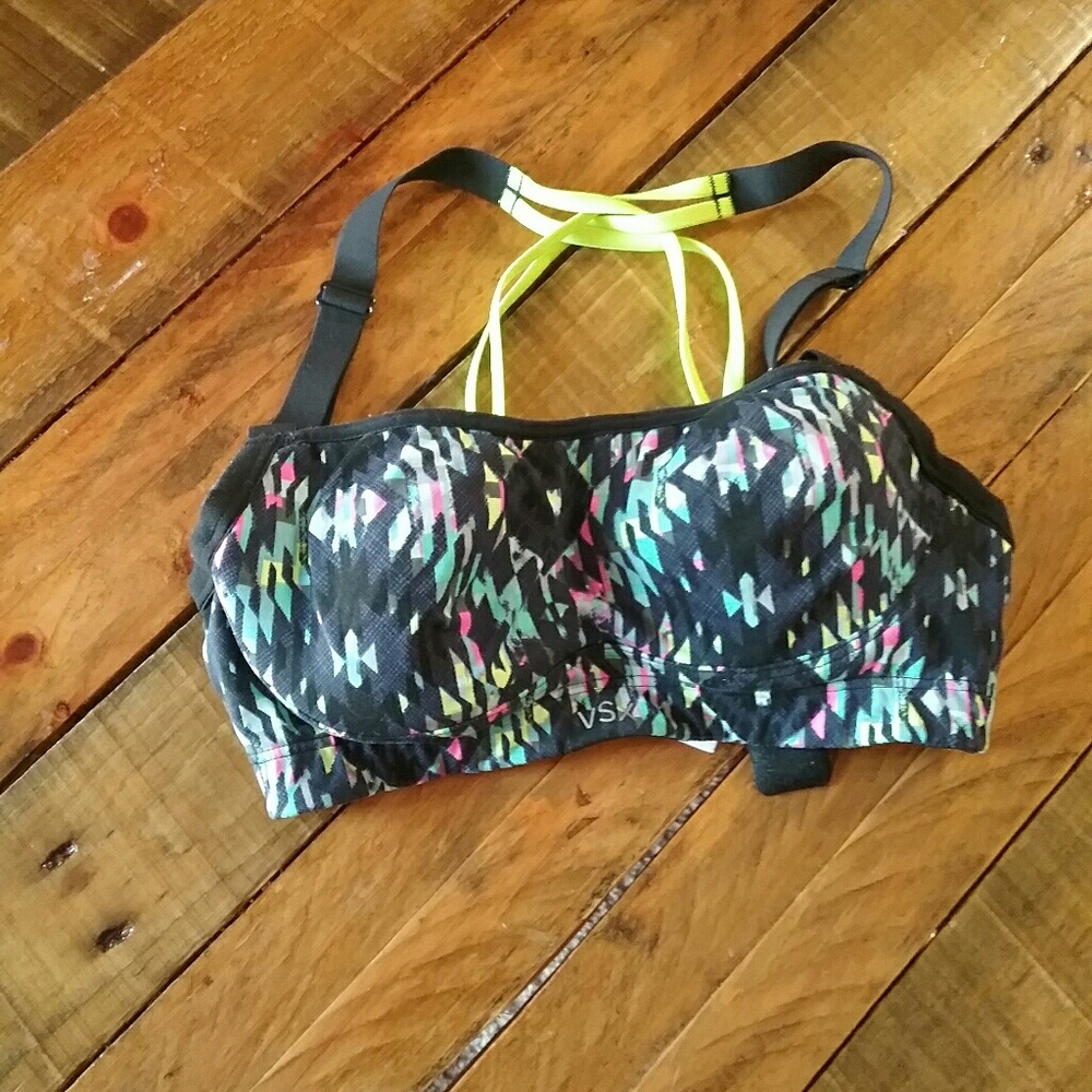 VSX sport. Victoria secret sports bra