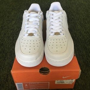Nike White Airforces - Never Been Worn