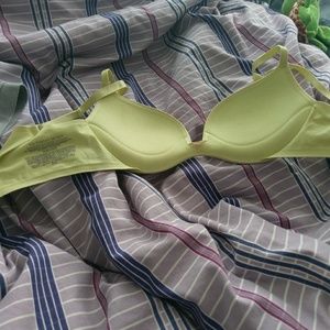 Victoria secret 32c bra plunge style