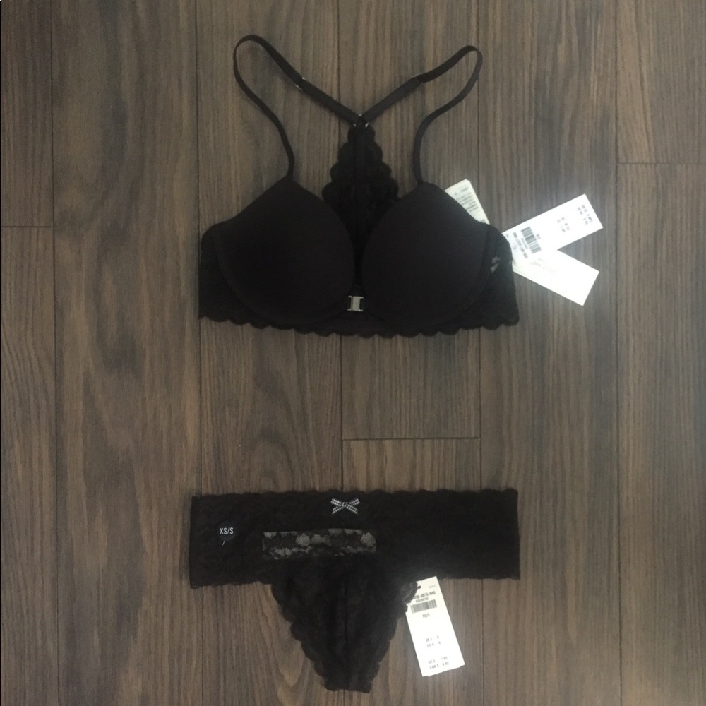 Beautiful Gillyhicks bra and thong set!