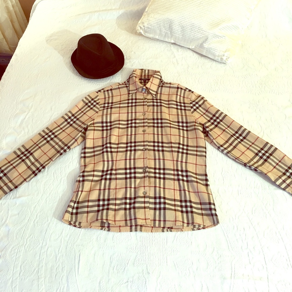 Burberry cotton/ silk shirt slightly fitted waist
