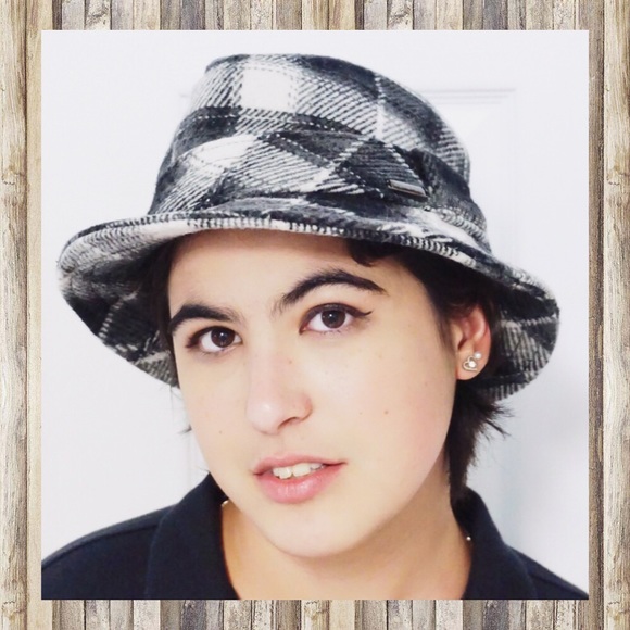 PRICE ⬇️ 🏄Roxy🏄 plaid fedora - Picture 2 of 8