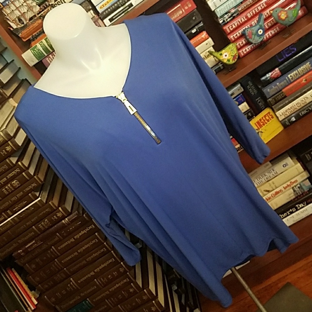 Plus size zipper top