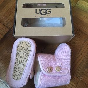 Brand New Unopened Light Pink Uggs for Baby Sz 0/1