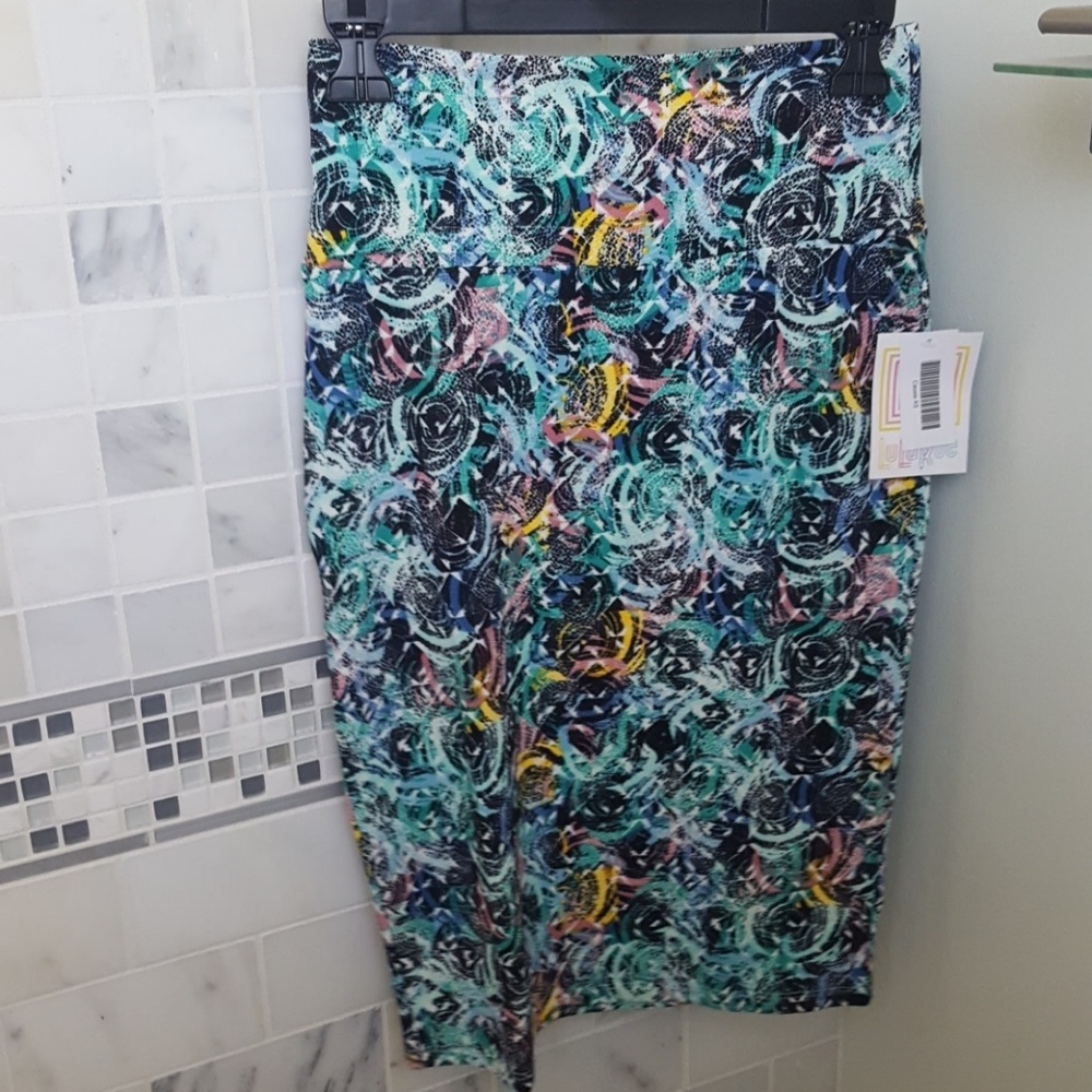 Lularoe Cassie skirt NWT