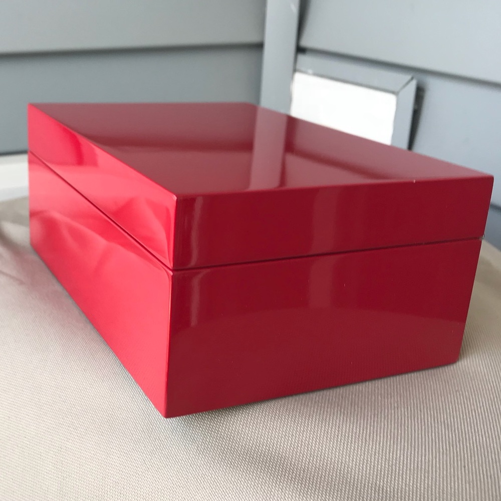 Red Jewelry And Notes Box. - Picture 2 of 8