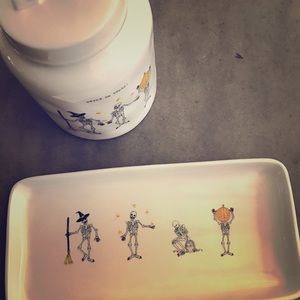 Rae Dunn platter - Halloween
