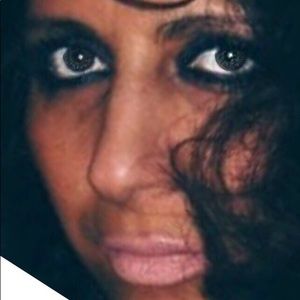 Meet your Posher, Suad