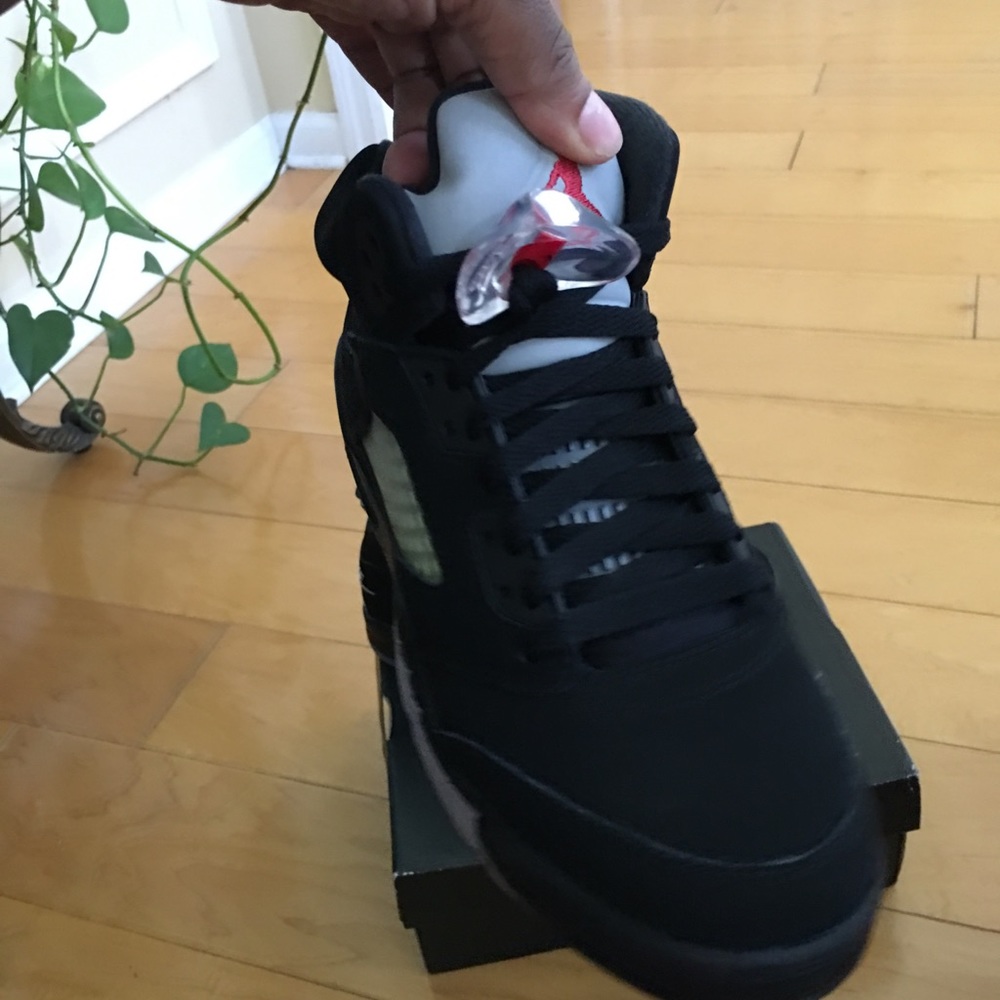 Jordan 5y - Picture 2 of 3
