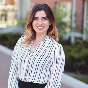 Meet your Posher, Danielle