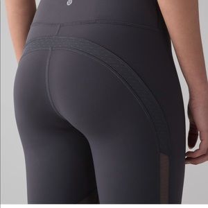 Lululemon revitalize crop - size 10