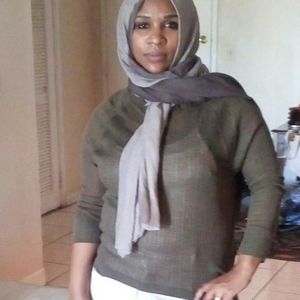 Meet your Posher, Nawal