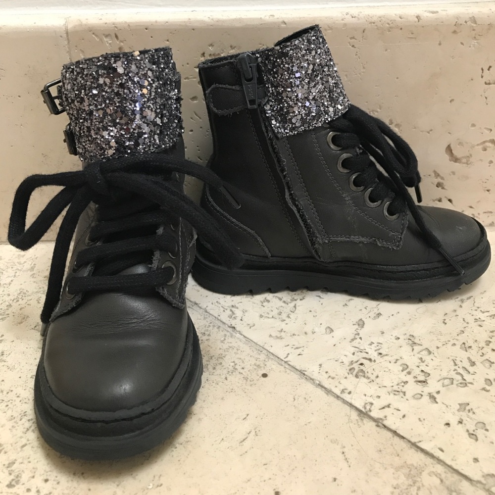 Manuela de Juan size 24 (us 7) camo glitter boot