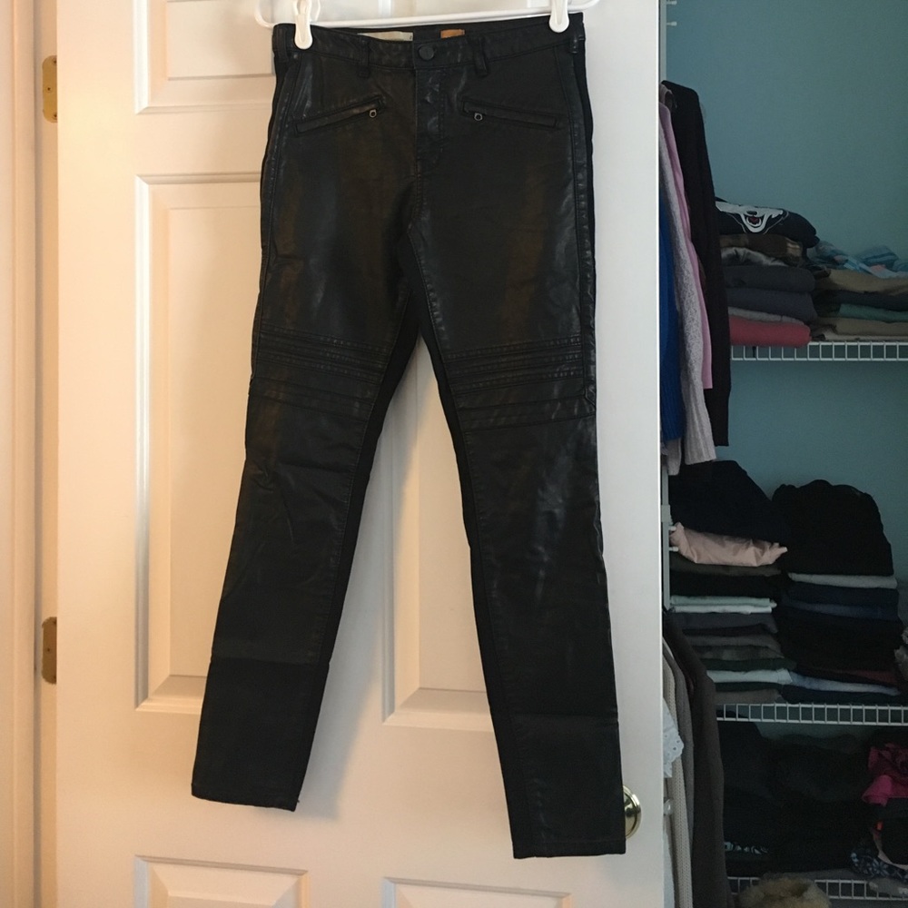 Faux leather jeggings