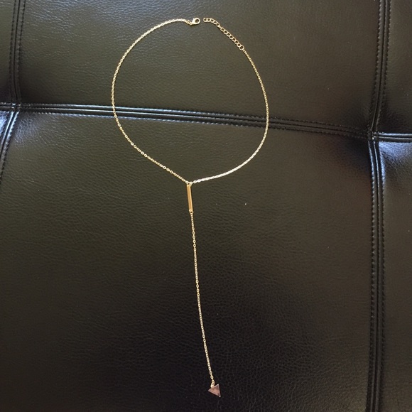 Dainty necklace bar/triangle drop  NWOT - Picture 2 of 2