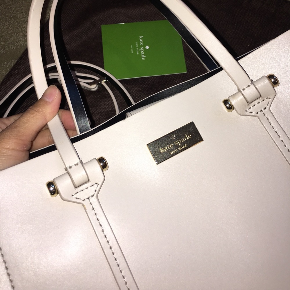 ❌❌SOLD❌❌Kate spade ♠️ Elodie bag - Picture 2 of 6