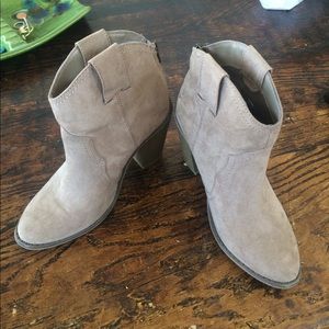 Women's Merona Tan Suede Boots