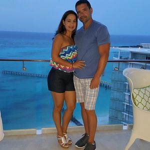 Meet your Posher, Yousit