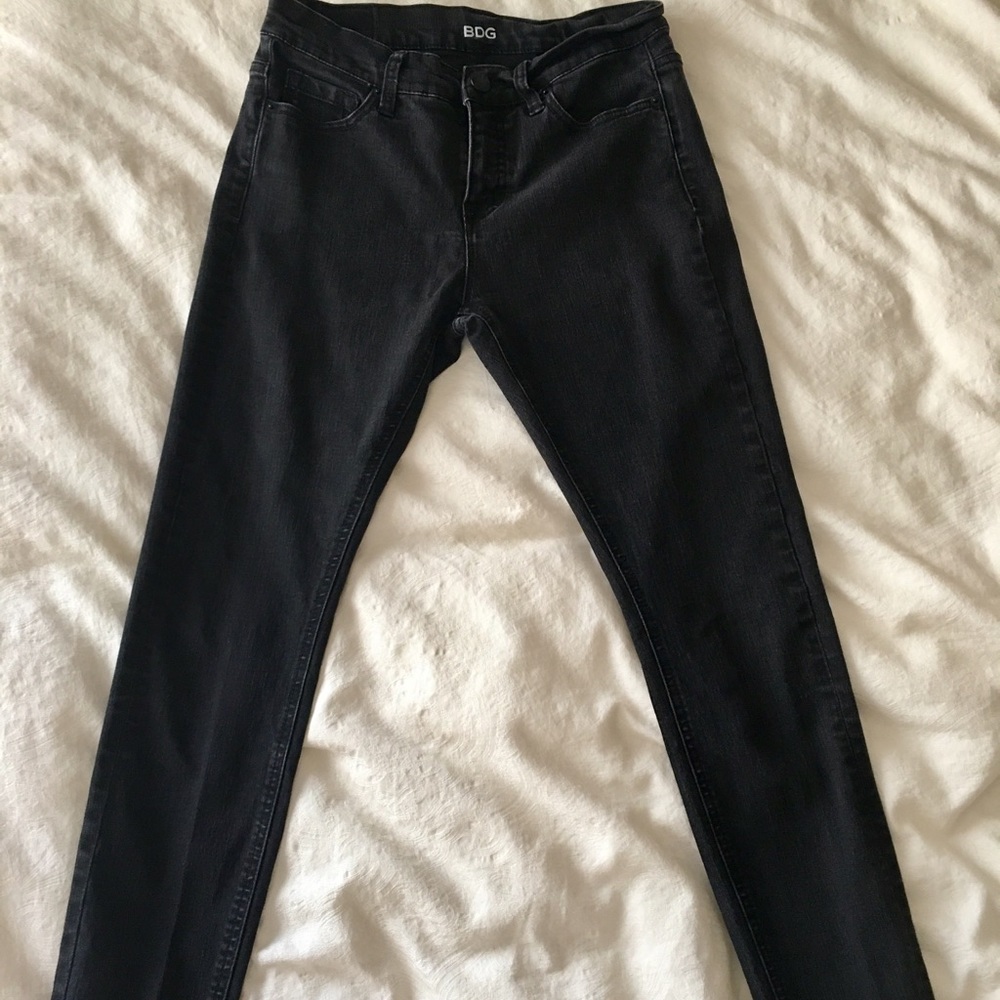 BDG mid-rise black jeans size 27w26l