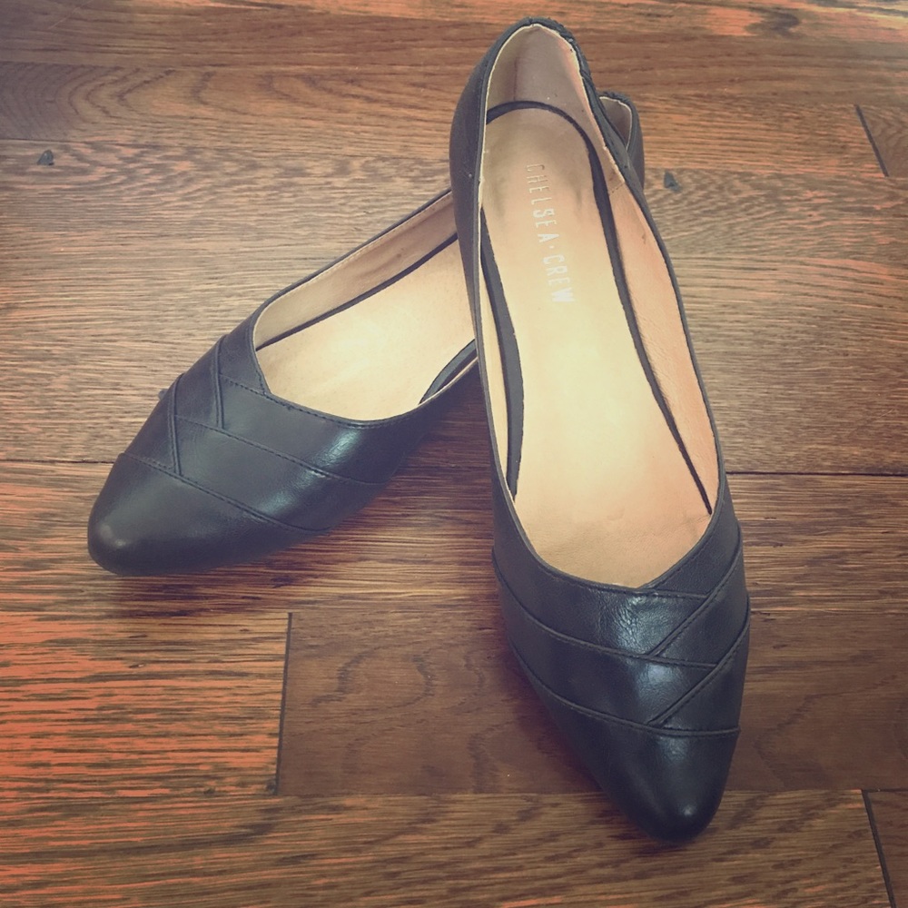 Chelsea Crew black flats