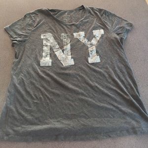 American eagle t shirt