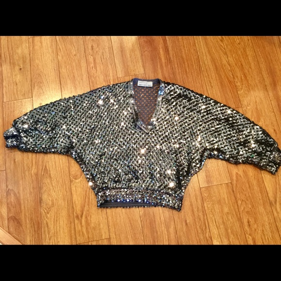 Vintage Sequent Sweater ✨ - Picture 2 of 6