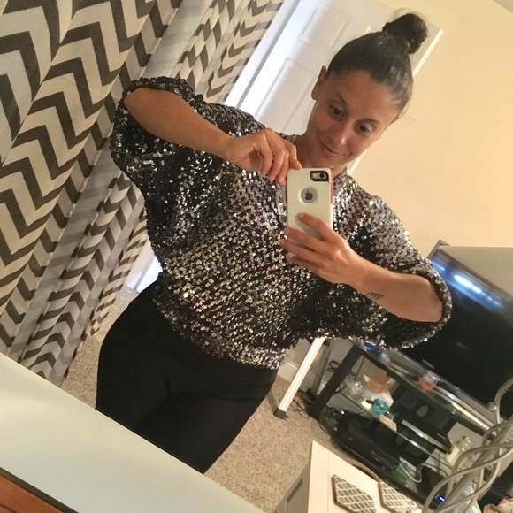 Vintage Sequent Sweater ✨ - Picture 5 of 6