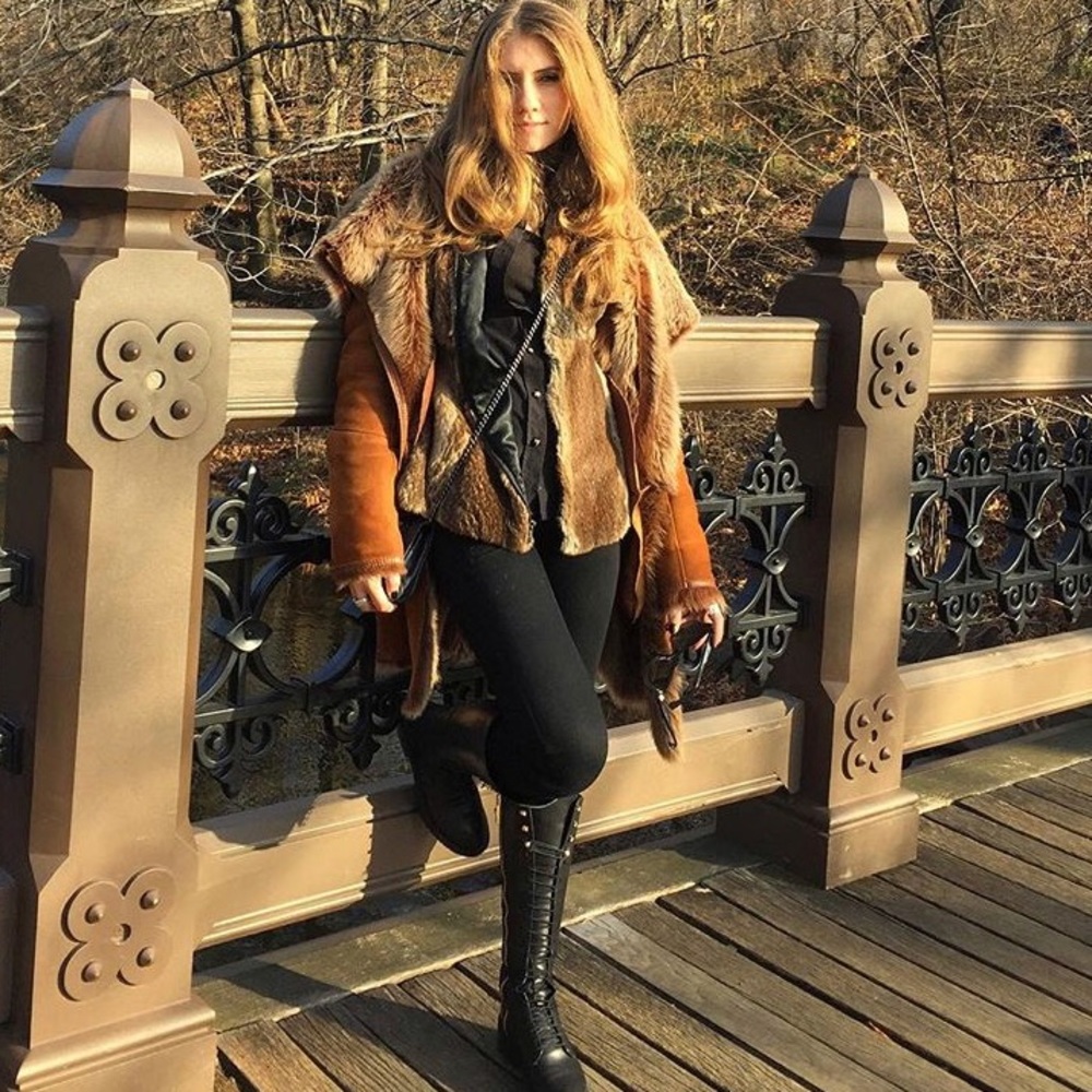 Meet your Posher, Gabrielle