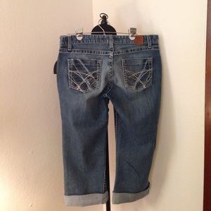 BKE Buckle denim Capri