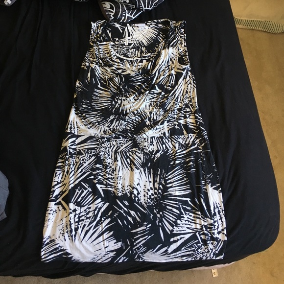 NY&CO Black and White Stretch Sleeveless Dress - Picture 1 of 4