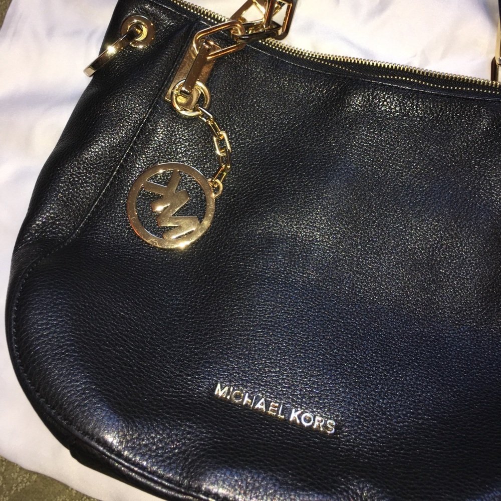 Micheal kors black leather - Picture 3 of 6