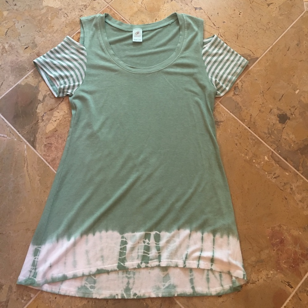 👊OFF THE SHOULDER TOP👍