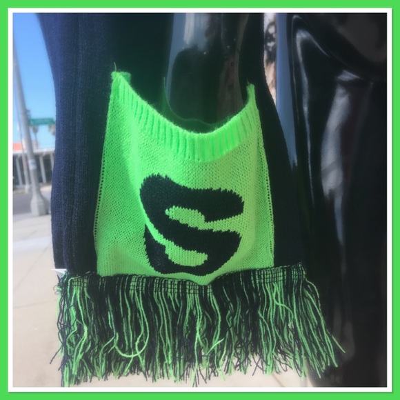 New England or Other Team Football Hoodie Scarf - Picture 7 of 8