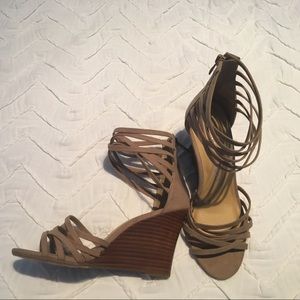 Chinese Laundry Wedges