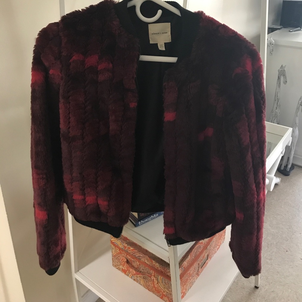 Faux fur burgundy / red bomber jacket