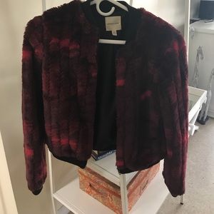 Faux fur burgundy / red bomber jacket