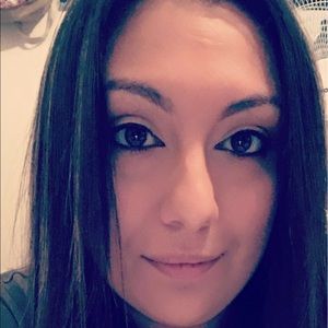 Meet your Posher, Candice