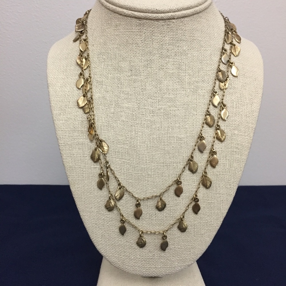 ❗️LAST CHANCE❗️LIA SOPHIA Leaf Long Necklace